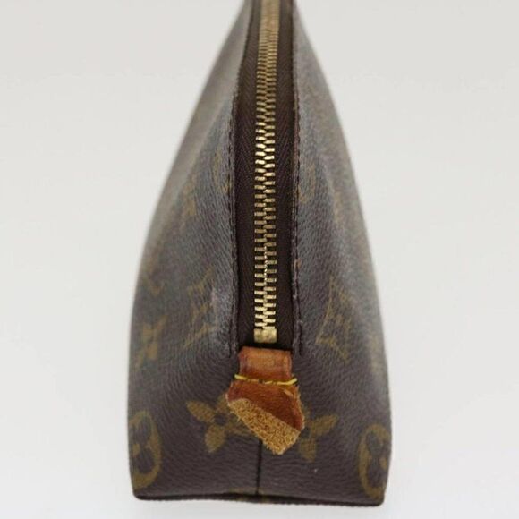 LOUIS VUITTON Monogram Pochette Cosmetic PM Pouch - Picture 4 of 15